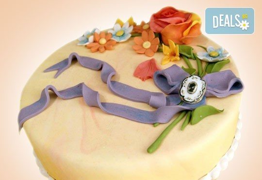 За кумовете! Празнична торта Честито кумство с пъстри цветя, дизайн сърце, романтични рози, влюбени гълъби или др. от Сладкарница Джорджо Джани - Снимка 27