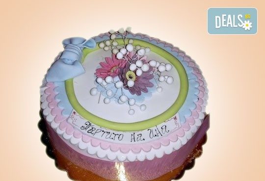 За кумовете! Празнична торта Честито кумство с пъстри цветя, дизайн сърце, романтични рози, влюбени гълъби или др. от Сладкарница Джорджо Джани - Снимка 15