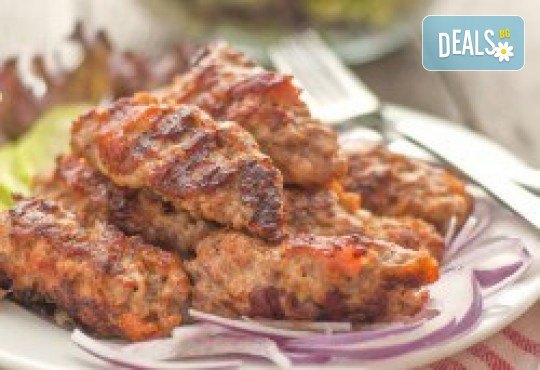 Уникално вкусни сръбски ущипци за 6 човека от гостилница Надежда - Снимка 1