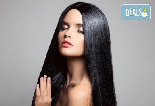 Нова прическа: подстригване, масажно измиване, подхранваща терапия с маска и сешоар в Салон Madonna - Снимка 1