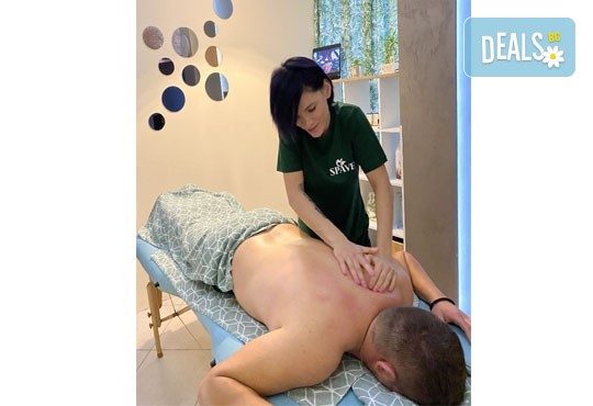 Загряващ масаж на цяло тяло с масло от канела или черен пипер в масажно студио Спавел - Снимка 4