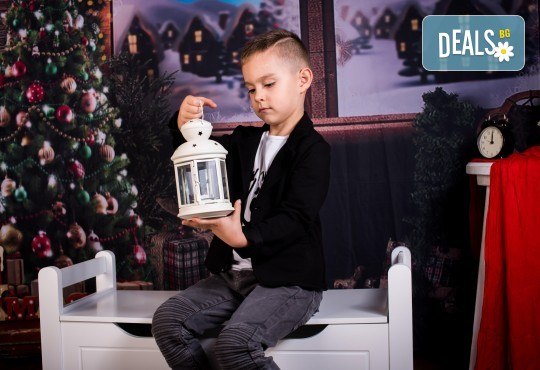 За цялото семейство! 30 или 40 минутна Коледна фотосесия плюс обработване на снимките от Pandzherov Photography - Снимка 4