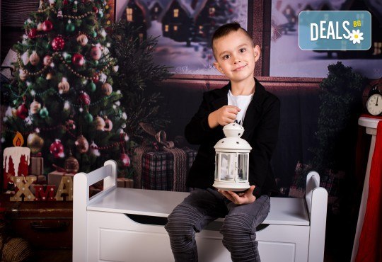 За цялото семейство! 30 или 40 минутна Коледна фотосесия плюс обработване на снимките от Pandzherov Photography - Снимка 5