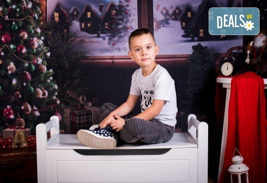 За цялото семейство! 30 или 40 минутна Коледна фотосесия плюс обработване на снимките от Pandzherov Photography - Снимка 8