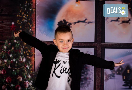 За цялото семейство! 30 или 40 минутна Коледна фотосесия плюс обработване на снимките от Pandzherov Photography - Снимка 2