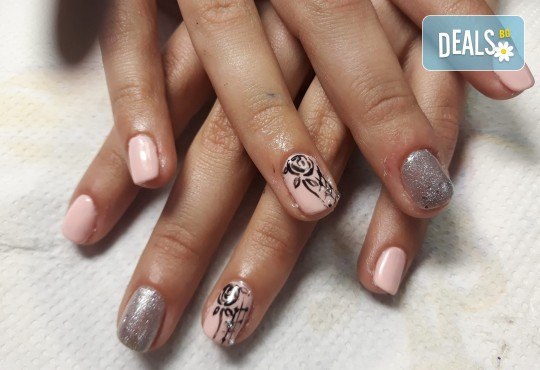 За нови клиенти! Дълготраен маникюр с гел лак BlueSky в Салон Мечта - Снимка 12