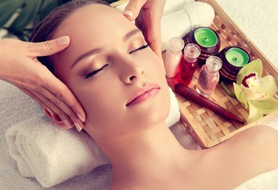 60-минутен ориенталски масаж на цяло тяло със слива, нар и джинджифил + бонус: масаж на лице в студио Giro