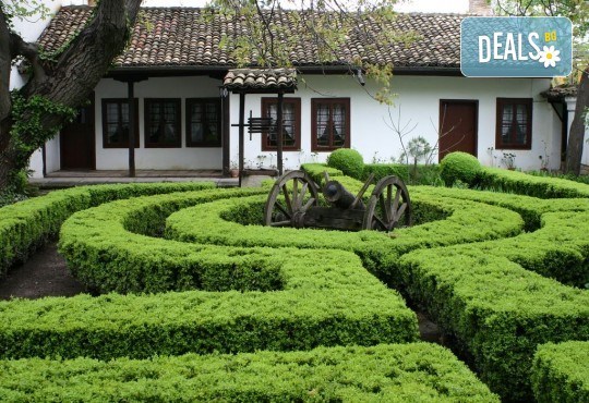 3 Март до Разград, Шумен, Мадара, Плиска, с 2 нощувки, закуски и транспорт от Рикотур - Снимка 5