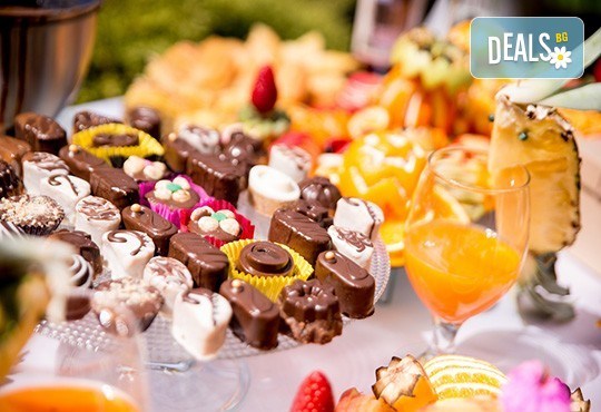 "Сладко изкушение": 100, 150 или 200 сладки хапки от H&D catering