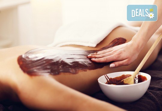 Дамски СПА релакс! Шоколадов релаксиращ масаж на цяло тяло, чаша бейлис и шоколадов комплимент в Senses Massage & Recreation - Снимка 2