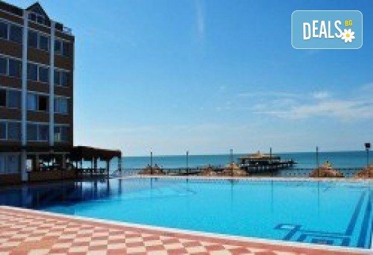 Кумбургаз – различната почивка на Мраморно море в хотел Marin Princess 4*! 6 дни, 5 нощувки, 5 закуски, турска баня, сауна, джакузи, закрит басейн, фитнес и транспорт от Рикотур - Снимка 1