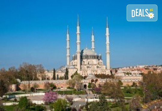 Уикенд екскурзия до сърцето на Турция - Истанбул! 2 нощувки със закуски, плюс транспорт и възможност за посещение на парк Виаленд и Леголенд и аквариум от Поход - Снимка 1