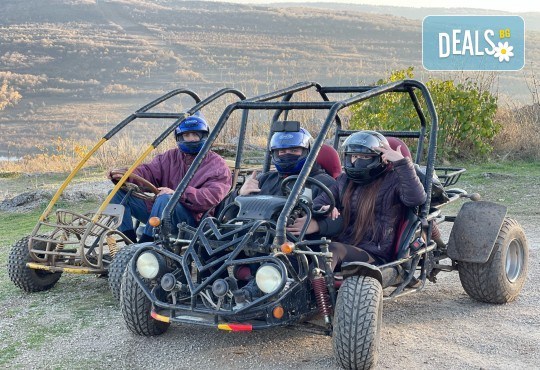 Офроуд разходка с бъги! Адреналин и смайващи гледки по неравните склонове на Арбанаси и Вековният Търновград, от ХилВил - Снимка 1