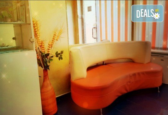 Релаксиращ, успокояващ и възстановяващ 70 минутен масаж на цяло тяло с био масла от канела и листенца от мандарина в Dimitrova Beauty - Снимка 4