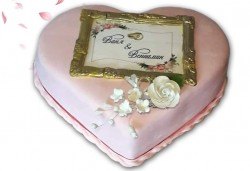 AMORE! Подарете Торта Сърце по дизайн на Сладкарница Джорджо Джани - Снимка