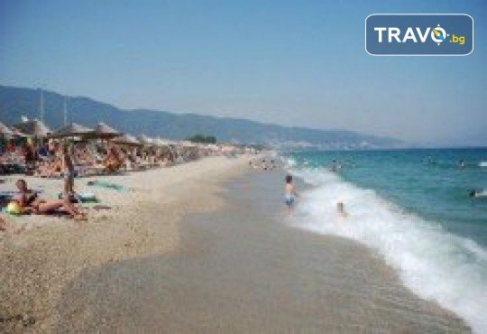 Цяло лято на плаж в Аспровалта или Ставрос, Гърция, плажовете със син флаг! Екскурзия за един ден от Рикотур - Снимка 4
