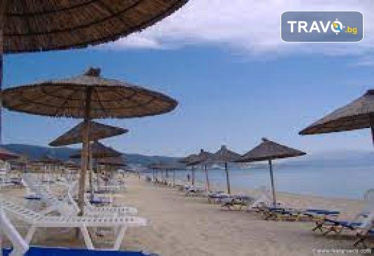 Цяло лято на плаж в Аспровалта или Ставрос, Гърция, плажовете със син флаг! Екскурзия за един ден от Рикотур - Снимка 7
