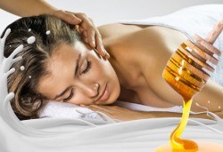 СПА пакет Клеопатра 50 минути! Кралски източен масаж на цяло тяло и масаж на лице и глава в Wellness Center Ganesha - Снимка