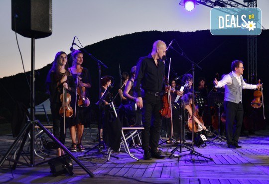 Концерт на 25.07. на Веско Ешкенази, Вероника Тодорова и Плевенската филхармония с диригент маестро Георги Милтиядов в Летен театър, Бургас - Снимка 16