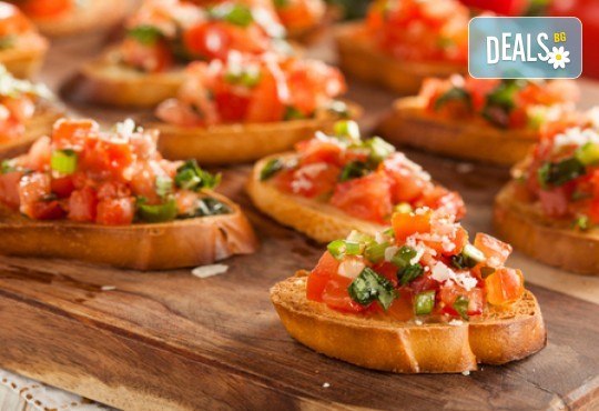 За Вашия празник! Сет брускети 30/60 броя, 3 вида, аранжирани и декорирани от Bruschette Italian bistro - Снимка 5