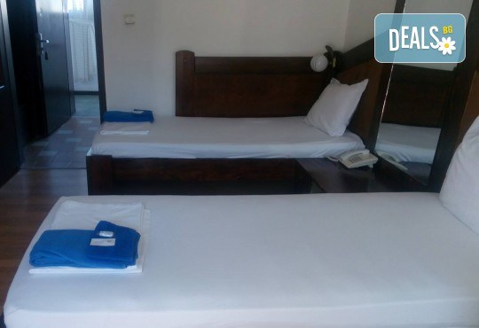 Релакс в СПА хотел Виктория, Брацигово! 1 нощувка със закуска и вечеря и ползване на басейн, безплатно за дете до 5.99 години - Снимка 13