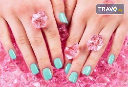 Супер оферта! Дълготраен маникюр с гел лак BlueSky или Shellac в The Castle of beauty в центъра на София - Снимка 4