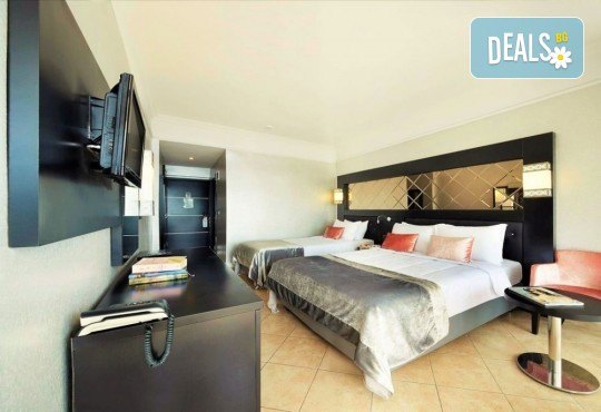 През Октомври Ultra All Inclusive на море в IDEAL PRIME BEACH, Мармарис, Турция! 7 нощувки, вечерна шоу програма, жива музика, анимация, безплатно за дете 11.99 г. и транспорт от Belprego Travel! - Снимка 5