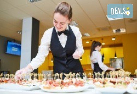 За вашето събитие! Кетъринг закуска с 3 плата: френски маслени кроасани, еклери, домашни сладки и шварц кафе от Деличи кетъринг - Снимка 6