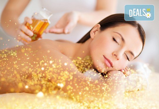 Идеалният подарък! 50- или 70-минутна лифтинг терапия с нано злато, масаж на лице и кралски масаж на гръб или цяло тяло в Wellness Center Ganesha Club - Снимка 1