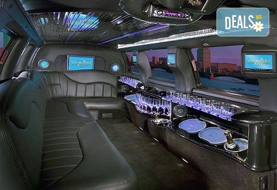 Лукс! Бизнес трансфер или романтична разходка с холивудска стреч-лимузина от Лимузини San Diego - Снимка 6