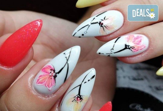 Неустоимо предложение за гр. Варна! Ноктопластика / изграждане с висок клас материали - акрил или гел Clarissa от Beauty Center Melissima, Варна - Снимка 5