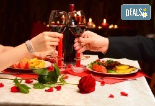 Сръбска Нова Година в Етно село СРНА! 2 нощувки, закуски, вечери, жива музика и транспорт, от Дениз Травел - Снимка 1