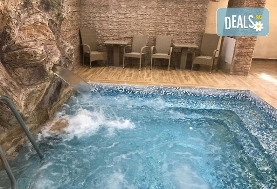 Посрещане на Нова година в хотел Жаки, Кранево! 2 или 3 нощувки с или без транспорт, закуски, празнична вечеря и СПА от Рикотур - Снимка 3