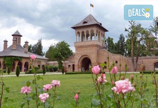Екскурзия до Букурещ, Двореца Могошоая, Солната мина „Униря“, Терме Букурещ -уникално изживяване от Рикотур! 2 нощувки в хотел 2*/3* и транспорт - Снимка 1