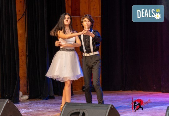 Потопете се в магията на Бразилския Зук! Танц, който няма да ви остави безразлични - чувствени, красиви движения и завладяваща музика в клуб Десита, Варна - Снимка 5