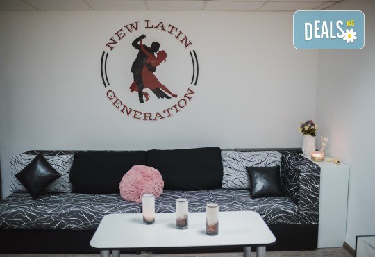 Потопете се в магията на Бразилския Зук! Танц, който няма да ви остави безразлични - чувствени, красиви движения и завладяваща музика в клуб Десита, Варна - Снимка 6