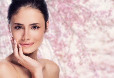 Красива и здрава кожа! Дълбоко почистване на лице в 11 стъпки и оформяне на вежди в Студио за красота Secret Vision
