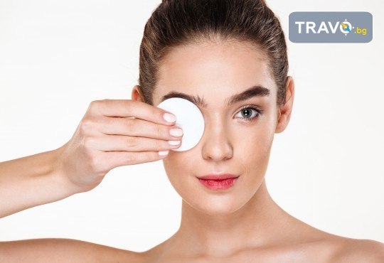 Ултразвуково почистване на лице и терапия по избор: лифтинг, анти-акне, хидратираща, хиалуронова или кислородна в салон за красота Вили - Снимка 2