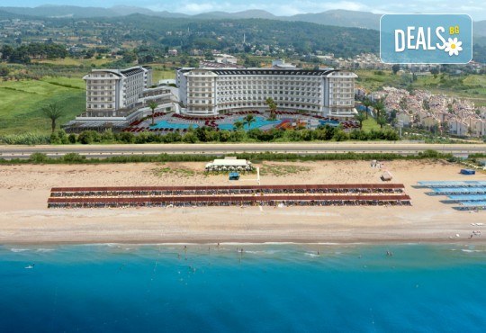 Лято 2023 - 7 нощувки на база All Inclusive в Calido Maris 5*, Сиде, Анталия! Водни пързалки, турска баня, сауна, мини клуб, безплатно за дете до 12.99 г. и транспорт от Belprego Travel - Снимка 3