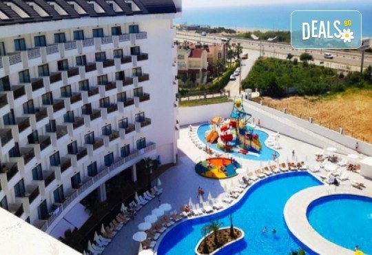 Лято 2023 - 7 нощувки на база All Inclusive в Calido Maris 5*, Сиде, Анталия! Водни пързалки, турска баня, сауна, мини клуб, безплатно за дете до 12.99 г. и транспорт от Belprego Travel - Снимка 7