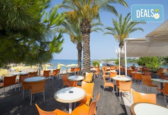 Майски празници в Incekum Beach Resort 5*, Алания, Анталия! 7 нощувки ALL Inclusive, басейни, водни пързалки, безплатно за дете до 10.99 г. и транспорт от Belprego Travel - Снимка 2