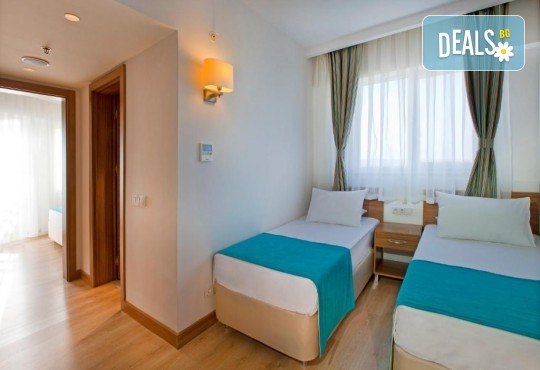 All Inclusive в Grand Park Lara 4*, Лара, Анталия! 7 нощувки, басейни, водни пързалки, собствен плаж и транспорт от Belprego Travel - Снимка 4
