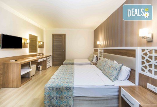 Ultra All Inclusive морска ваканция в Lonicera Resort & Spa 5*, Алания, Анталия, транспорт и безплатно за дете до 13.99 г. от Belprego Travel - Снимка 4