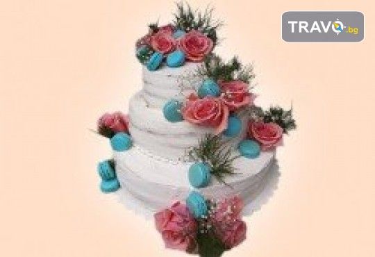 За Вашата сватба! Красива винтидж сватбена торта с открити блатове и декорирация истински цветя, предоставени от младоженците, Сладкарница Джорджо Джани - Снимка 2