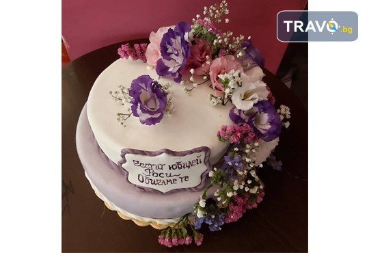 За Вашата сватба! Красива сватбена торта, декорирана с цветя, предоставени от младоженците и изпълнена от Сладкарница Джорджо Джани! - Снимка 5