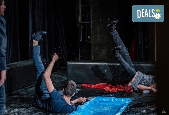 Комедията Пияните с Весела Бабина, Герасим Георгиев-Геро и Анастасия Лютова на 10-ти юни (събота) в Малък градски театър Зад канала - Снимка 17