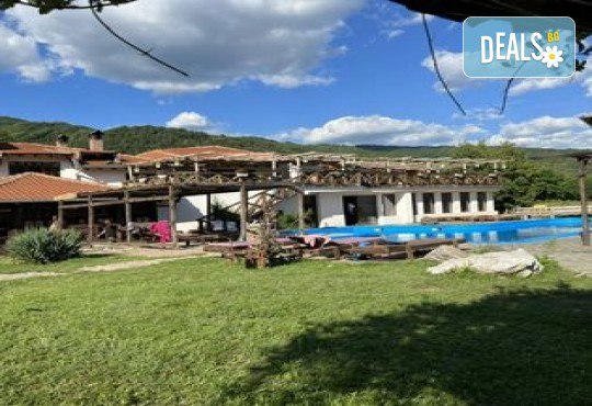 Екскурзия до Етно село Срна - празнично по сръбски! 1 нощувкa, закускa, вечеря, жива музика и транспорт от Надрумтур Травел 2019 - Снимка 4