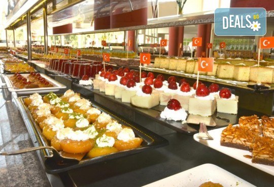 ULTRA ALL INCLUSIVЕ на море през есента! Ваканция в Cesars Resort Side 5*, Сиде, Анталия, басейни, водни пързалки, мини клуб, транспорт и безплатно за дете до 12.99 г. от Belprego Travel - Снимка 5