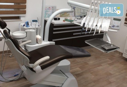 Професионално избелване на зъби с иновативната LED лампа-робот BEYOND POLUS ADVANCED, обстоен преглед, почистване на зъбен камък и полиране в стоматологична клиника д-р Георгиев - Снимка 5