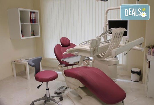 Обстоен стоматологичен преглед, почистване на зъбен камък и плака с ултразвук и полиране в ПримаДент - д-р Анита Ангелова - Снимка 3